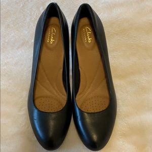 Clark’s Artisan black pumps. Size 9.5